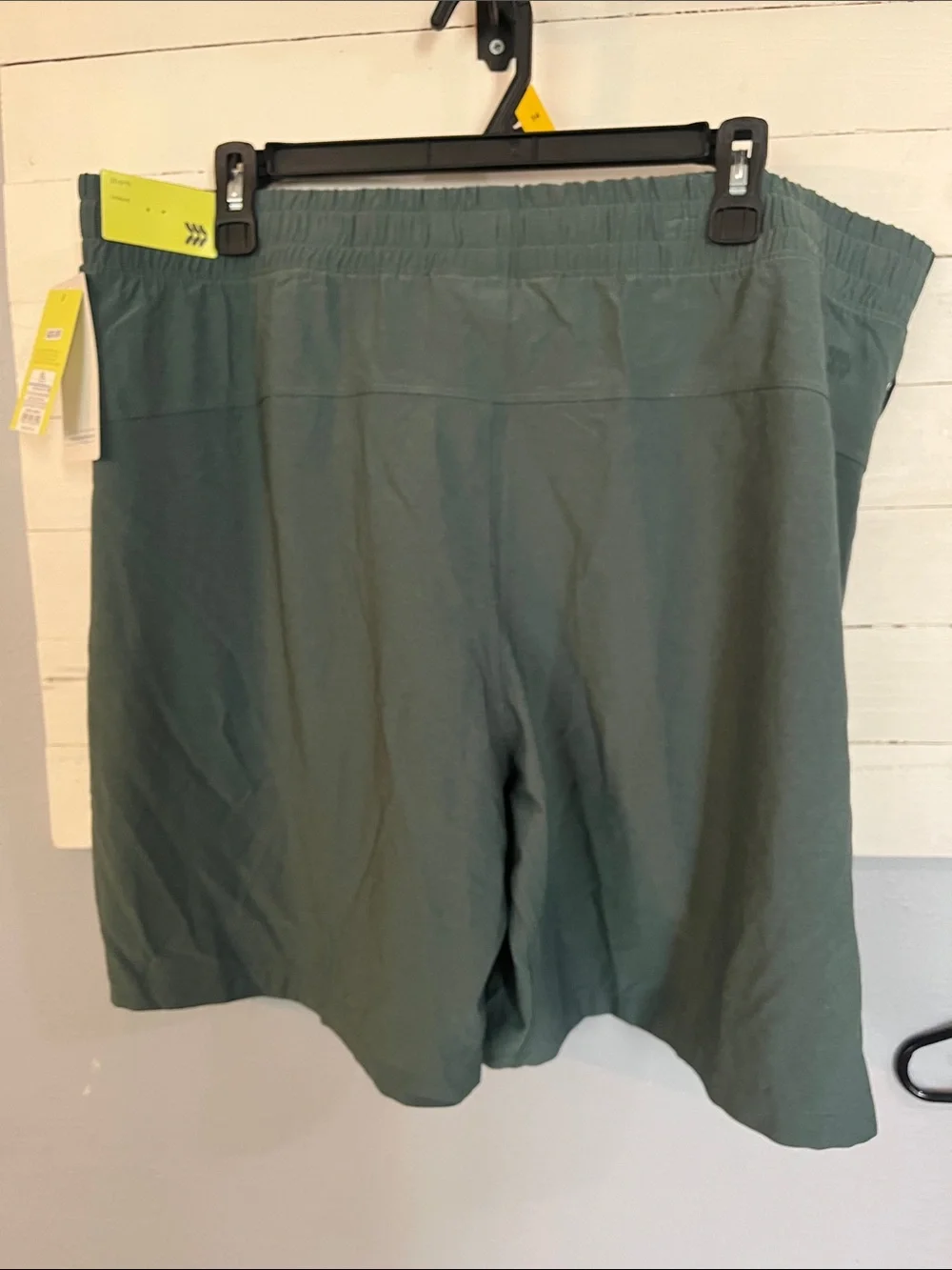 All in motion men’s shorts